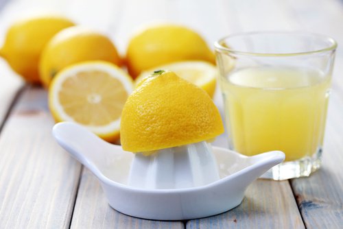 le jus de citron pour lutter contre les verrues