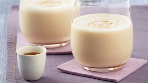 smoothie-a-l'avoine-banane-et-miel-500x281