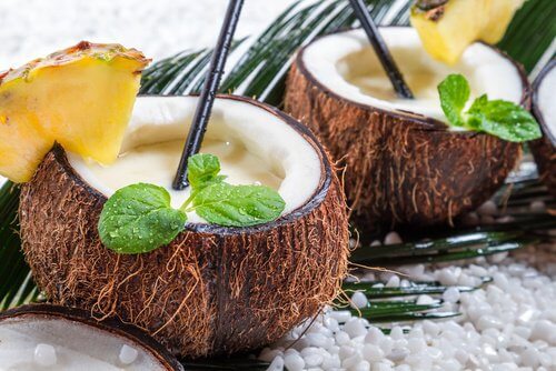 Jus-de-coco-et-ananas-500x334