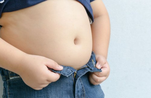 Que faire si mon enfant souffre de surpoids ?