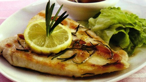 Poitrine-de-poulet-au-romarin
