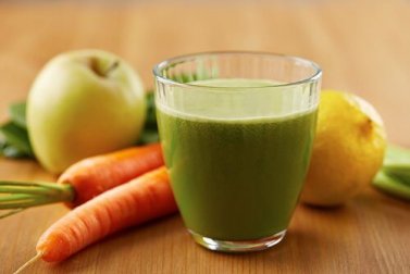 Un jus naturel délicieux pour faire baisser votre cholestérol et votre tension