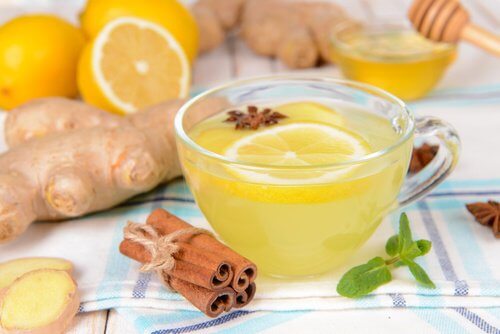 infusion de citron, gingembre et cannelle pour renforcer vos défenses immunitaires 