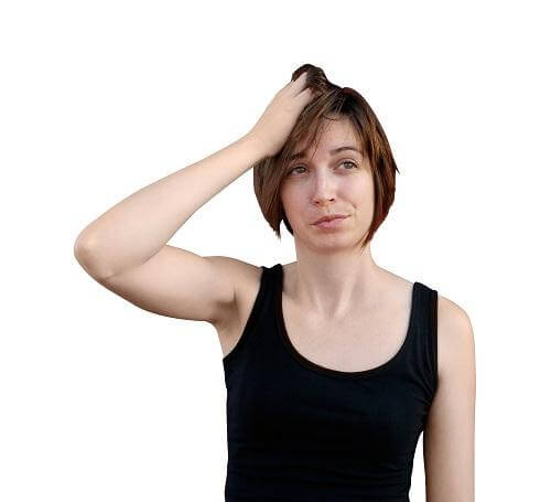 Pourquoi certaines personnes attirent plus les moustiques : couleur des vêtements