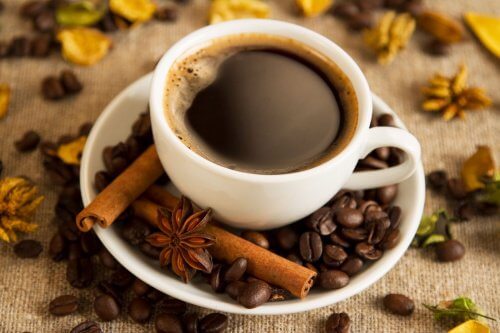 Pour lutter contre Alzheimer, ajoutez de la cannelle à votre café.