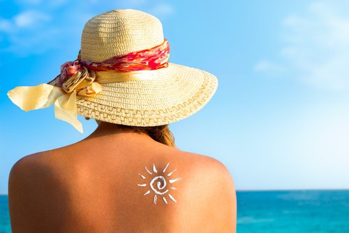 lotion anti-rides: minimiser l'exposition au soleil