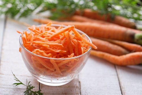 La carotte pour éliminer des taches.