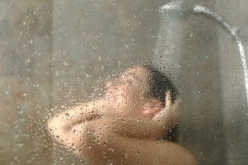Les bienfaits d'une douche froide