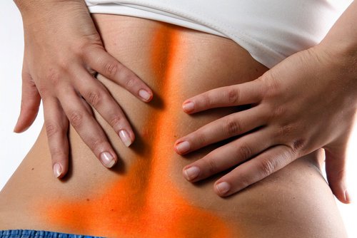 Douleurs dans le bas du dos : 4 causes