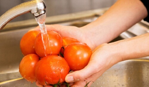 Comment laver et désinfecter correctement les fruits et légumes