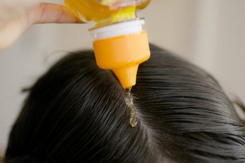 Miel-pour-la-pousse-des-cheveux-500x333