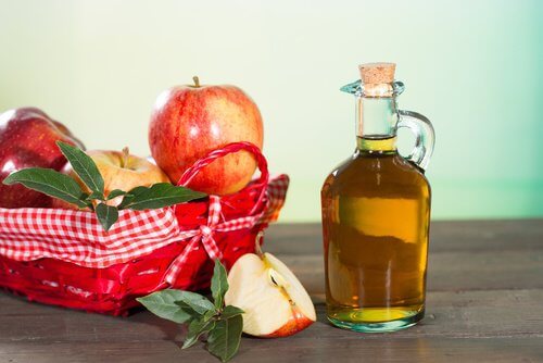 vinaigre-de-pomme-500x334