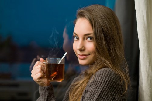 Vous avez des difficultés à trouver le sommeil ? Prenez une infusion à la banane et à la cannelle avant de dormir Vous avez des difficultés à trouver le sommeil ? Prenez une infusion à la banane et à la cannelle avant de dormir