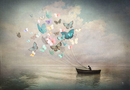 Homme-avec-des-papillons