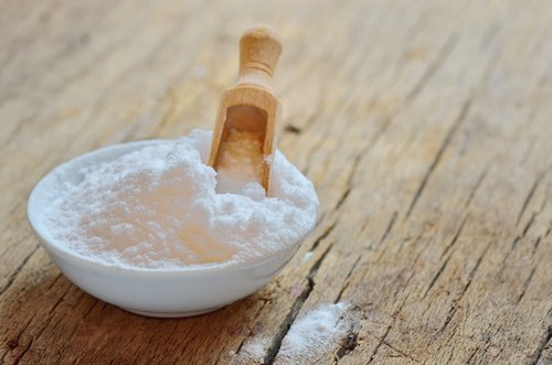 bicarbonate de soude et sucre pour combattre les fourmis 