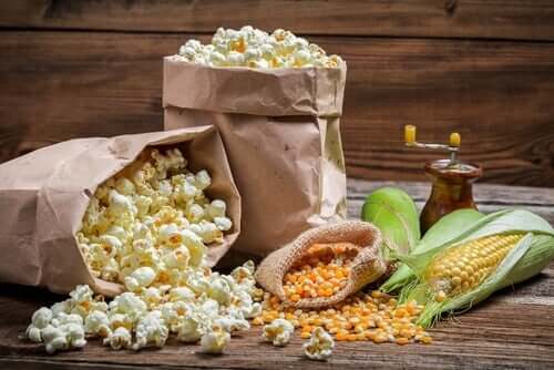 Diverses variétés de pop-corn.