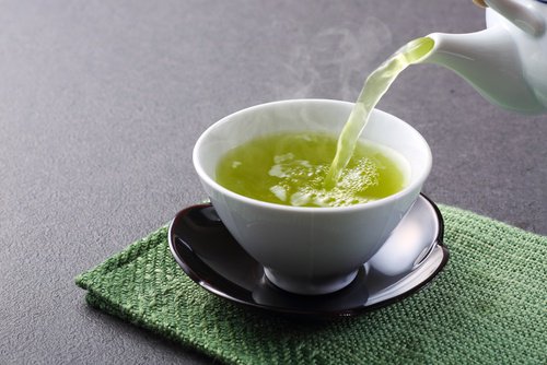 Thé vert pour perdre du poids.