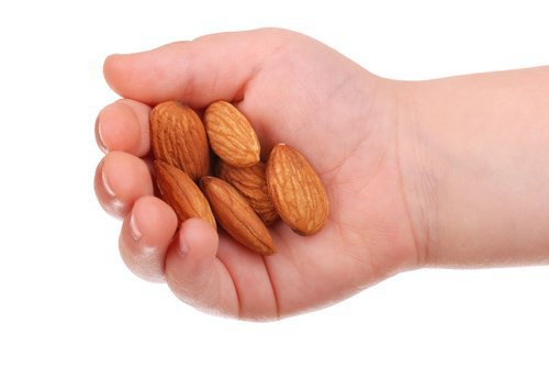 poignée d'amandes
