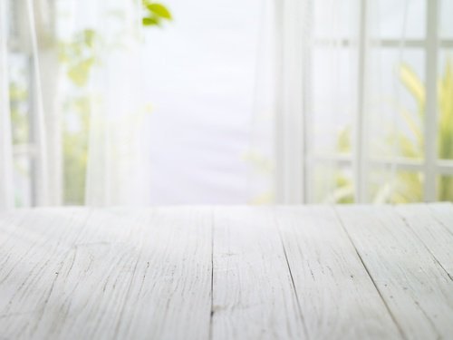 La pousse des graines de citron.