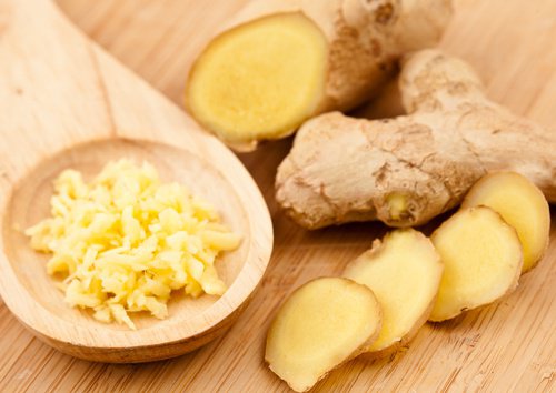 nettoyer les poumons avec un sirop naturel au gingembre et au curcuma