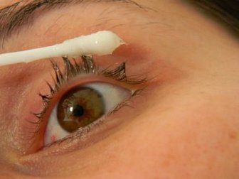 Traitement naturel pour augmenter la taille de vos cils
