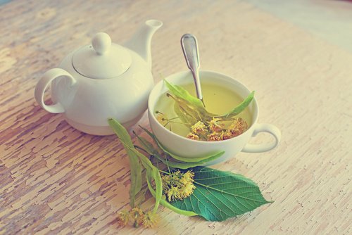 herbes pour lutter contre l'insomnie : le tilleul