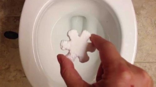tablettes de bicarbonate de soude pour nettoyer vos toilettes