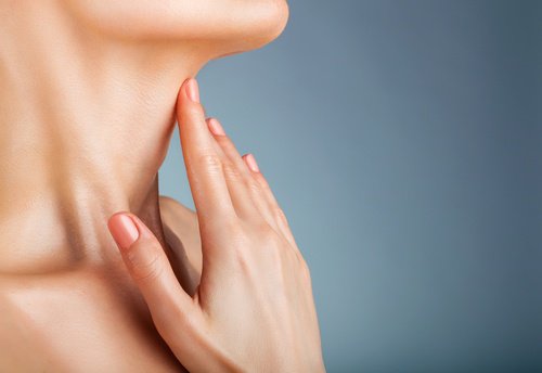cou-femme-500x344