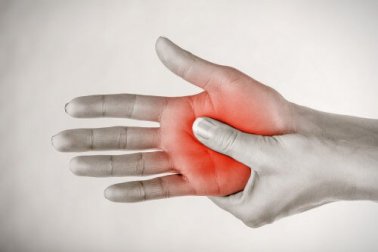 Pourquoi ressentez-vous des fourmillements dans les mains ?