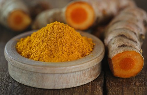 Curcuma-shutterstock_291054128-500x323