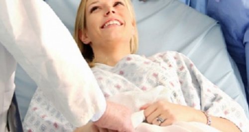 Le fait d'enlever les ovaires ne correspond pas à une hystérectomie.