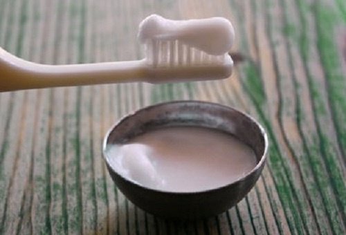 Huile-de-coco-dents-500x340