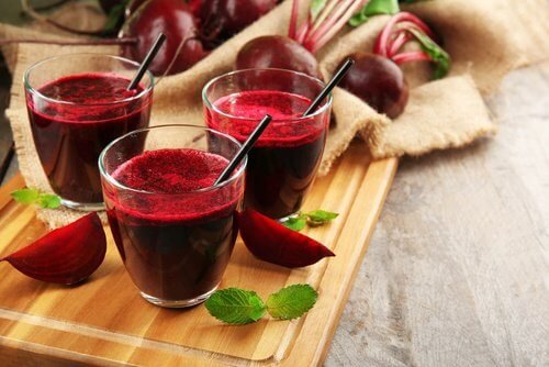 Smoothie à la betterave contre les varices.