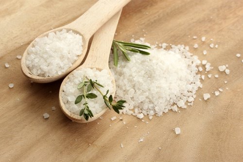 combattre le cellulite naturellement : réduisez la consommation de sel