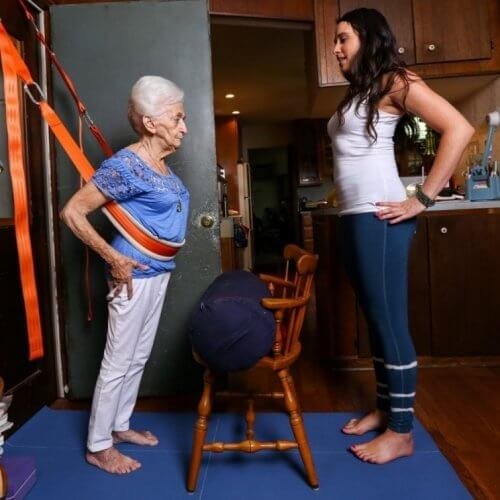 pratiquer le yoga pour améliorer la posture 