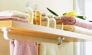 8 choses à ne jamais laisser dans votre salle de bains