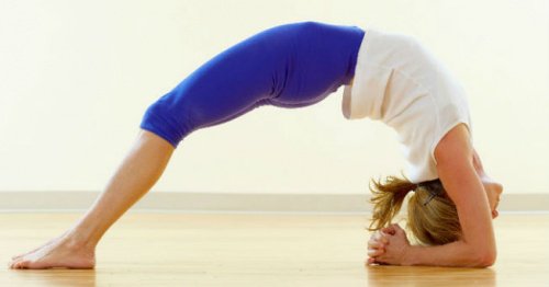 5 postures de yoga contre le stress et l'anxiété