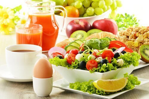 Préparez des salades qui vous aident à perdre du poids et vous rassasient