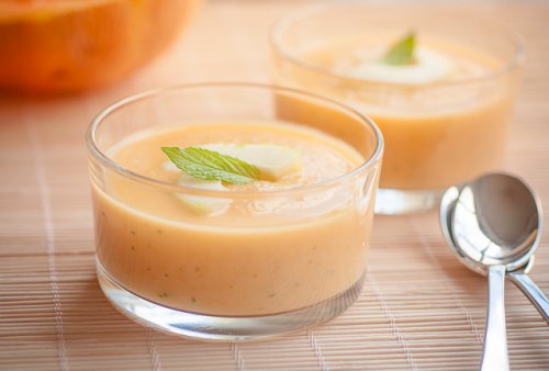 Mincissez grâce à ces soupes froides au melon idéales pour le dîner