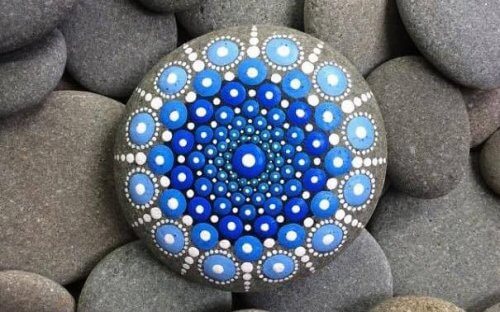 comment peindre des pierres : mandalas