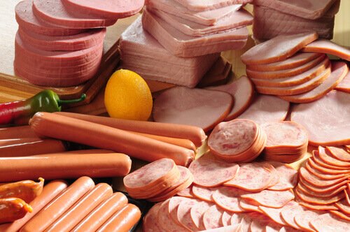 aliments qui peuvent donner des mauvaises odeurs corporelles : charcuterie