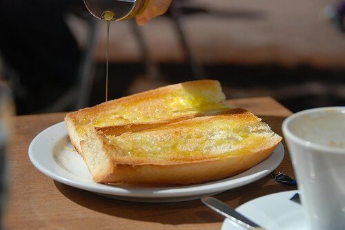 Le pain à l'huile d'olive pour la santé.