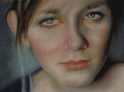 visage de femme triste