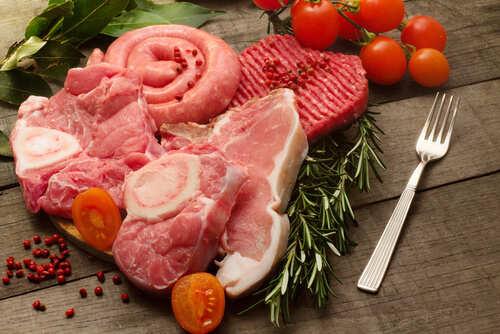 La consommation de viande rouge cause des calculs rénaux.