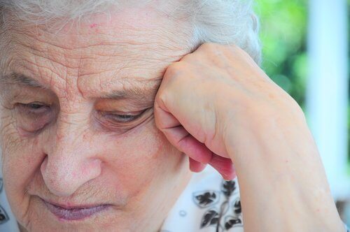 Le processus de vieillissement est pour beaucoup dans la dépression chez les personnes âgées
