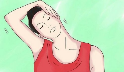 Les meilleures manières de tonifier le cou et de réduire le double menton