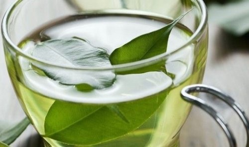 14 aliments pour soulager l'arthrite : le thé vert