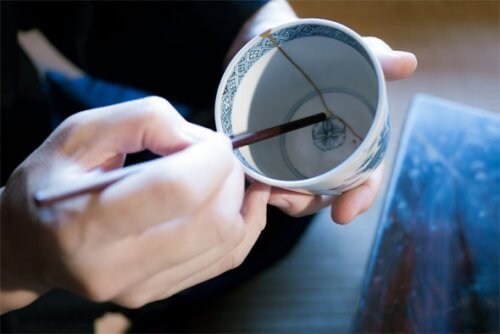La technique japonaise de la céramique brisée