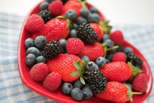 Les fruits rouges favorisent le ventre plat.