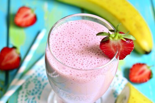 6 smoothies à la fraise que vous devriez inclure dans votre alimentation